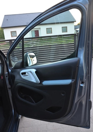 Citroen Berlingo cena 29999 przebieg: 185916, rok produkcji 2012 z Bełchatów małe 466